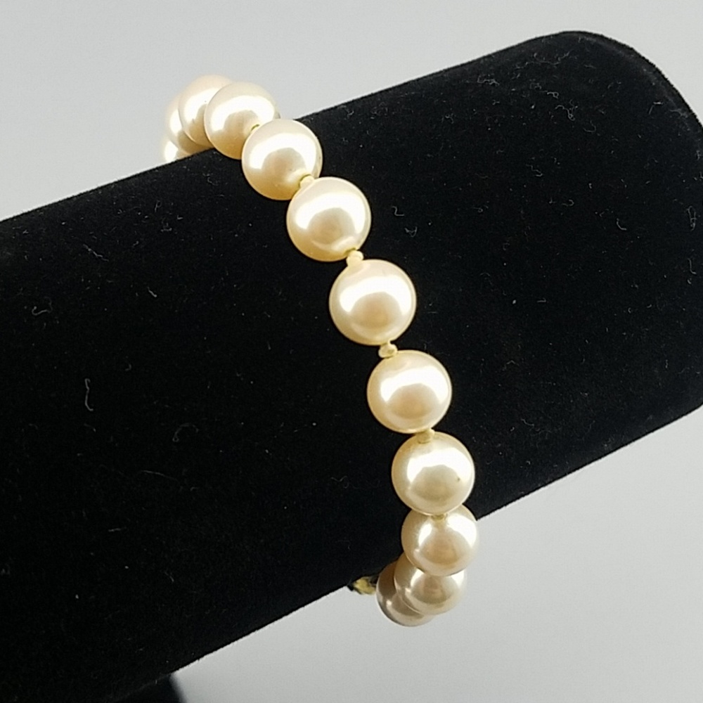 Marvella vintage faux pearl bracelet pink pearls
